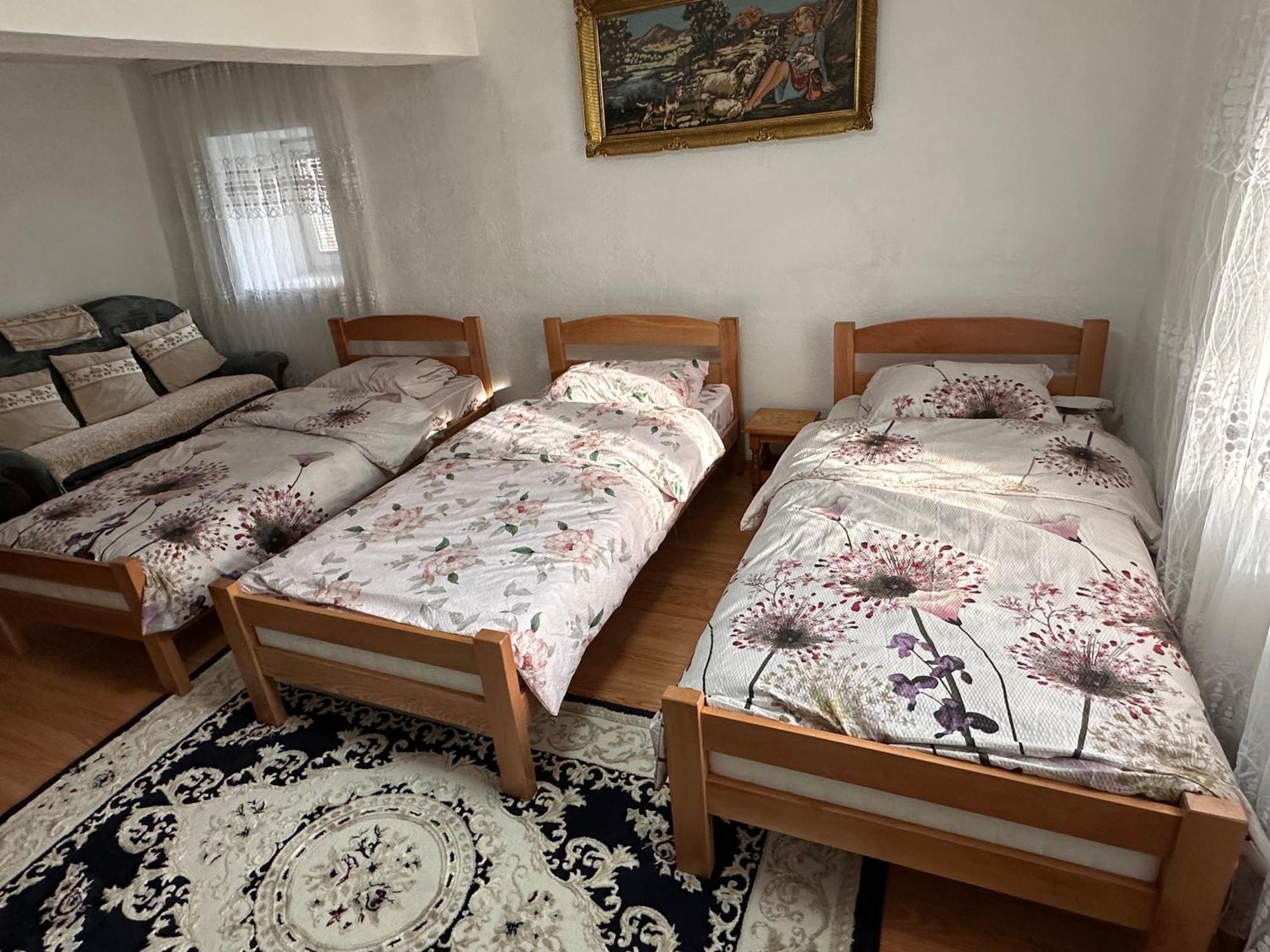 Vuthaj Guest House Guri מראה חיצוני תמונה