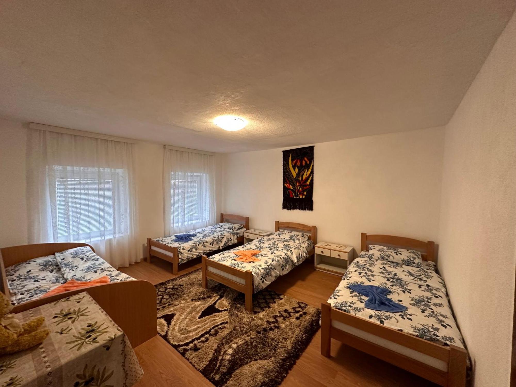 Vuthaj Guest House Guri מראה חיצוני תמונה