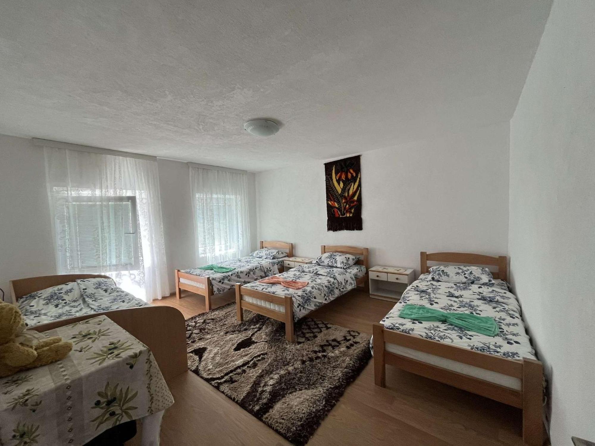 Vuthaj Guest House Guri מראה חיצוני תמונה