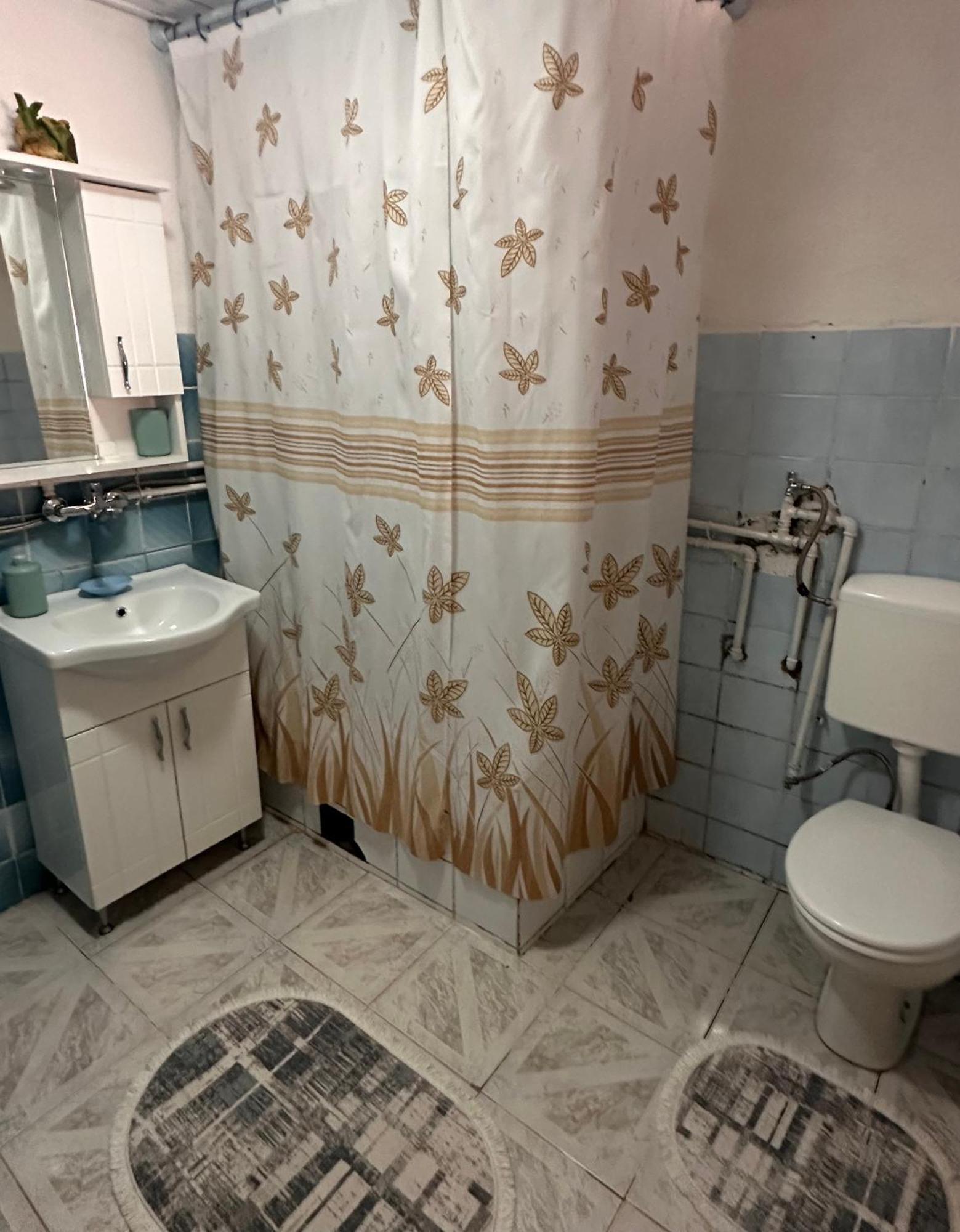 Vuthaj Guest House Guri מראה חיצוני תמונה