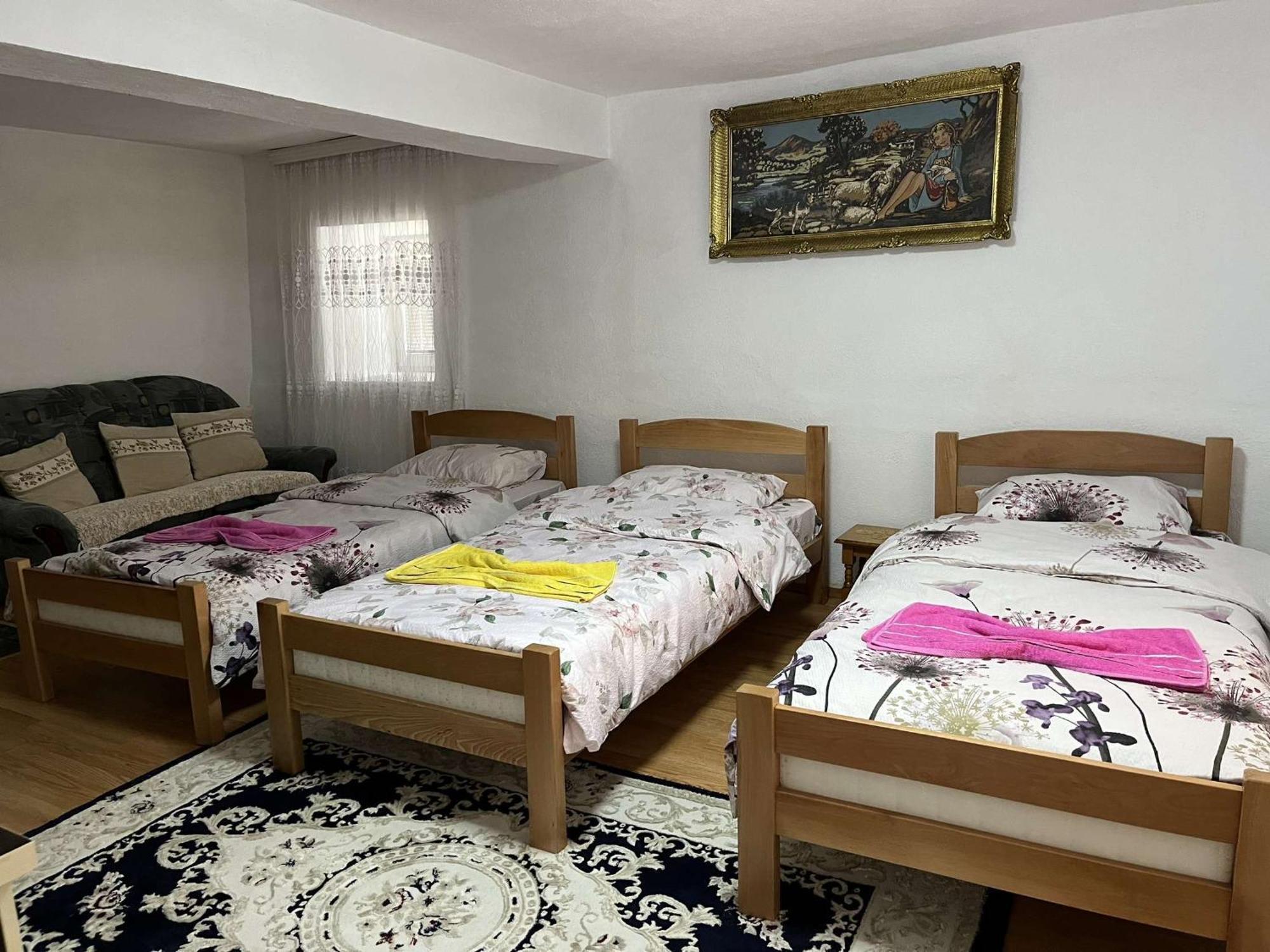 Vuthaj Guest House Guri מראה חיצוני תמונה