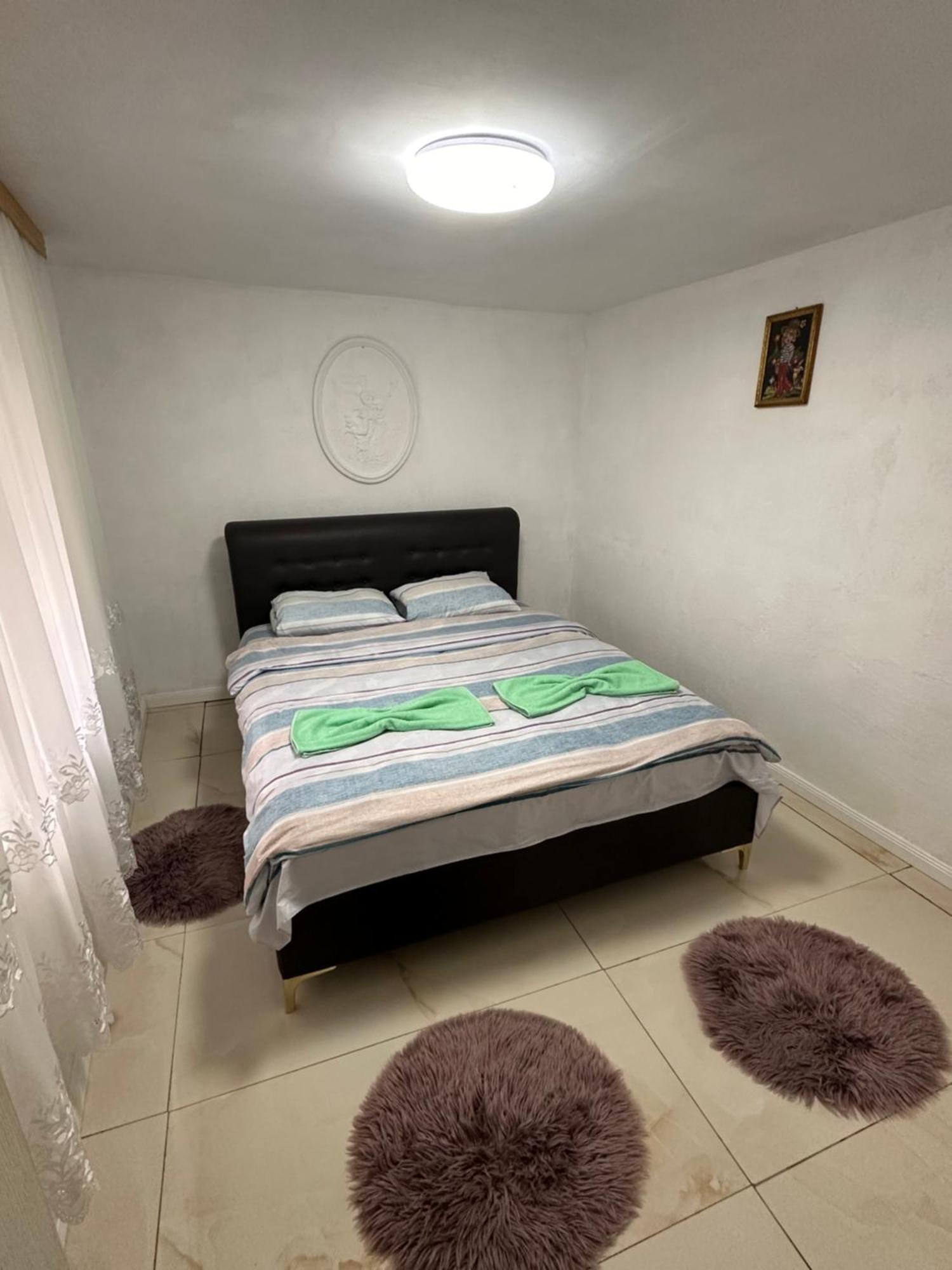 Vuthaj Guest House Guri מראה חיצוני תמונה
