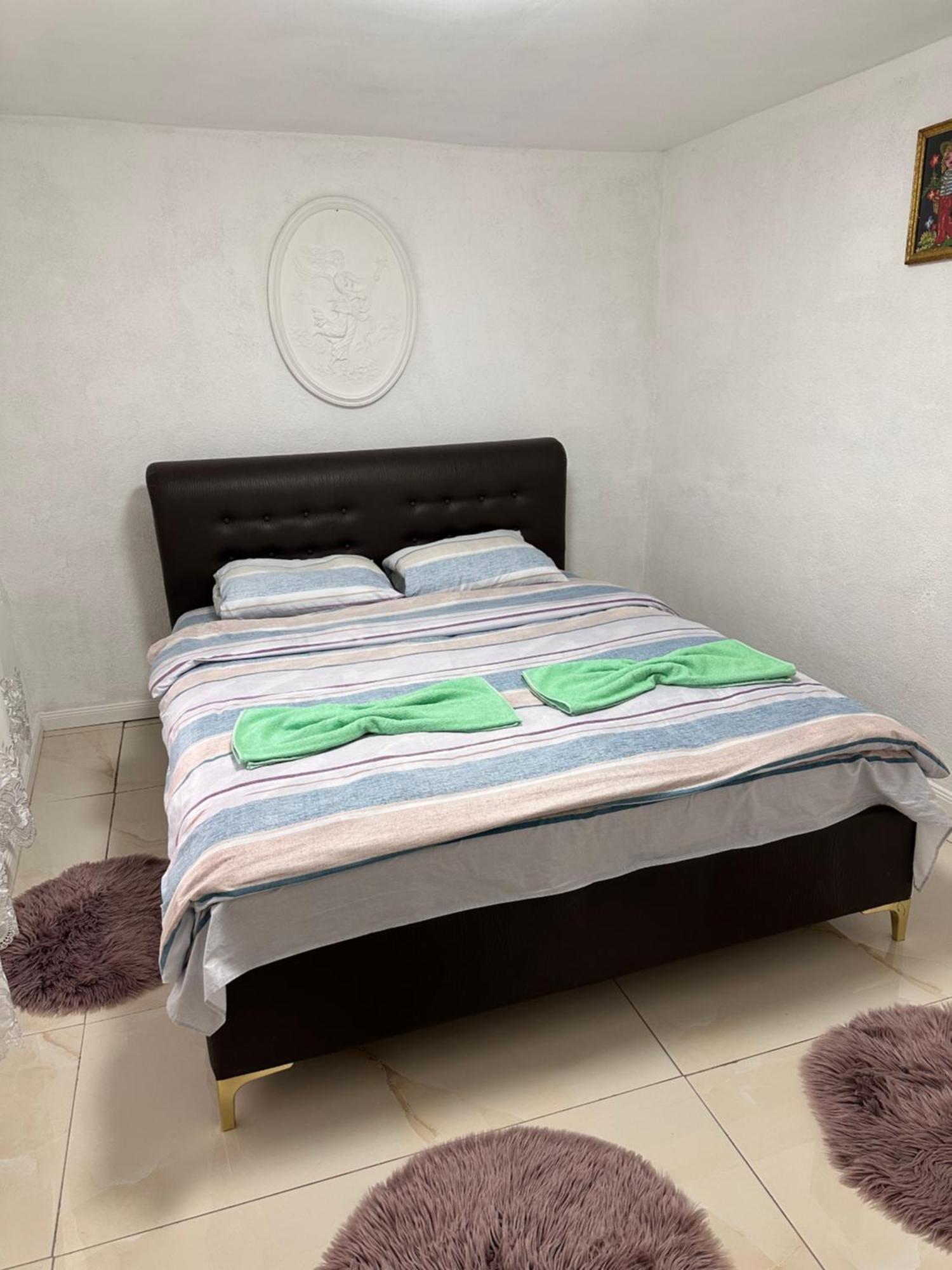 Vuthaj Guest House Guri מראה חיצוני תמונה